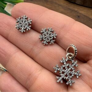 Pandora retired sterling silver Ale 925 Elegant Silver Snowflake Jewelry Set